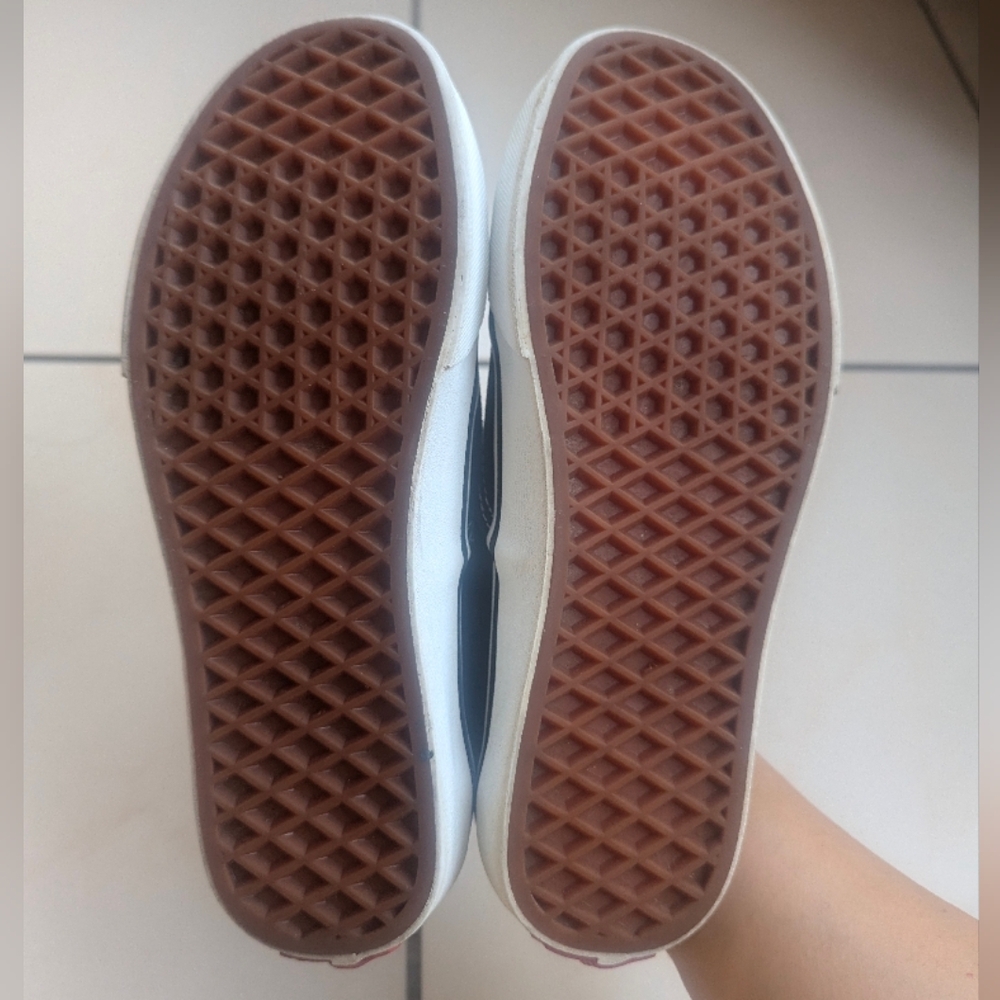 Kids | Vans | Authentic Black Classic - Kids 5Y - Picture 10 of 10